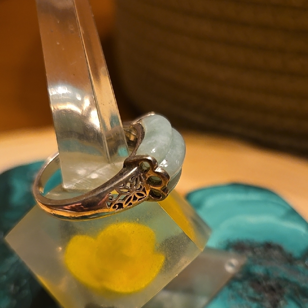 Sterling Silver Statement Ring With Pale Green Ja… - image 4